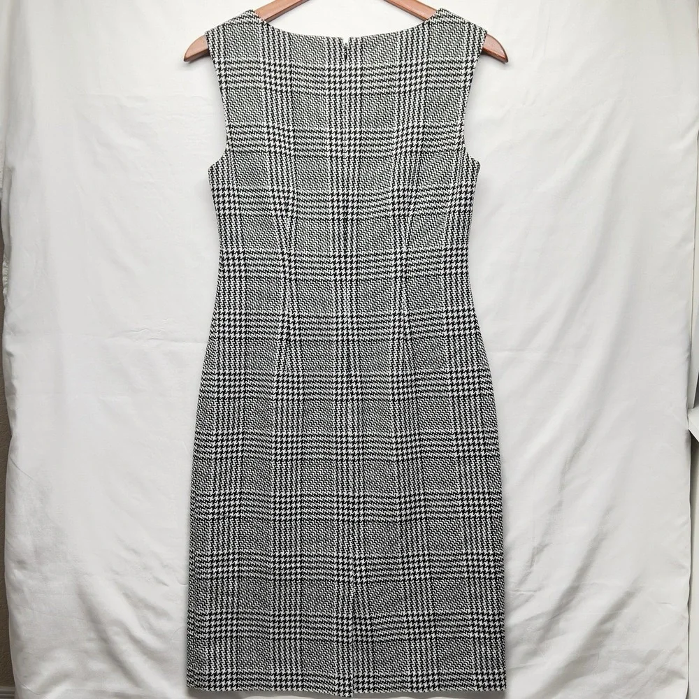 Ann Taylor Women's Sleeveless‎ Plaid  Dress Knee Length, Business/Office Wear